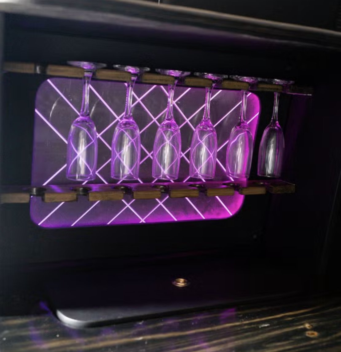 Illuminated onboard champagne bar