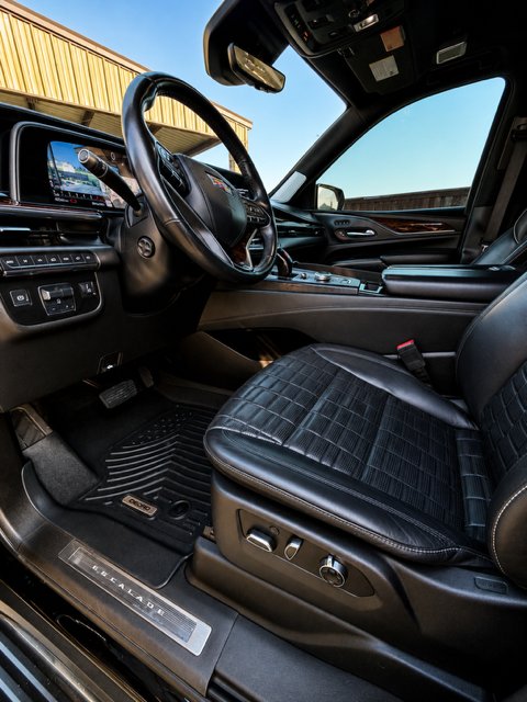 Cadillac Escalade interior